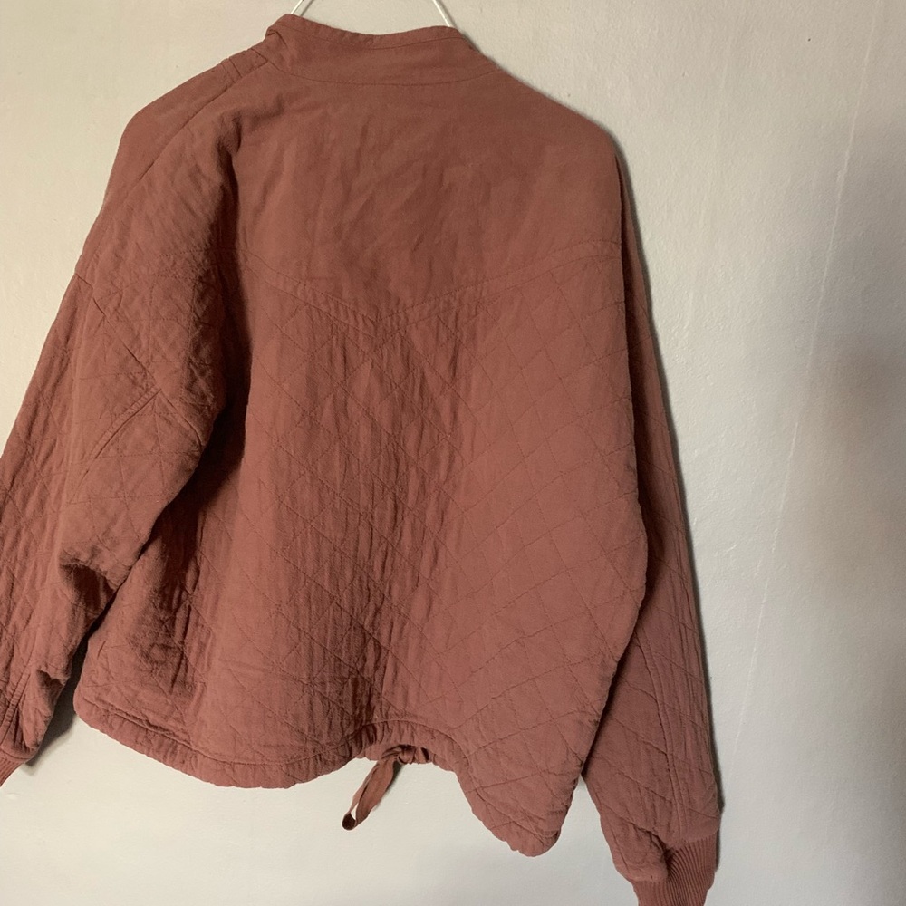 Sz Med AMERICAN EAGLE quilted bomber jacket!!